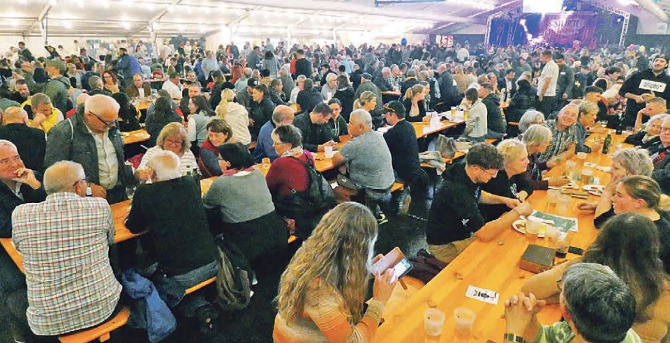 Volle Ausstellungshallen – volles Gastrozelt: Die Möga 2022 war in allen Belangen ein voller Erfolg.