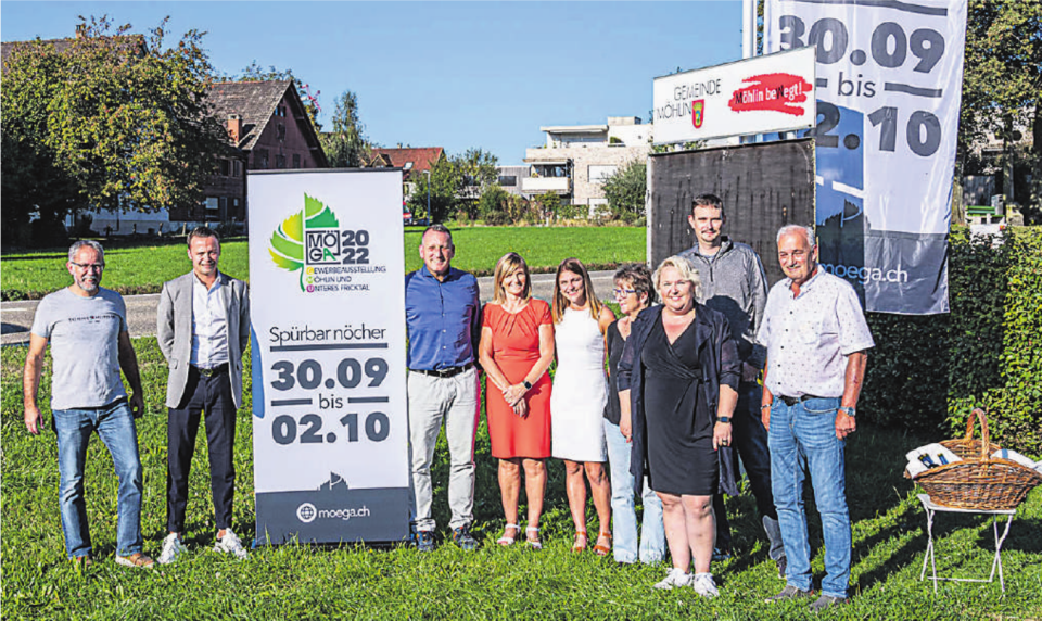 Flagge zeigen fr die Mga 2022: Das OK um Prsidentin Anita Kym (dritte von rechts).